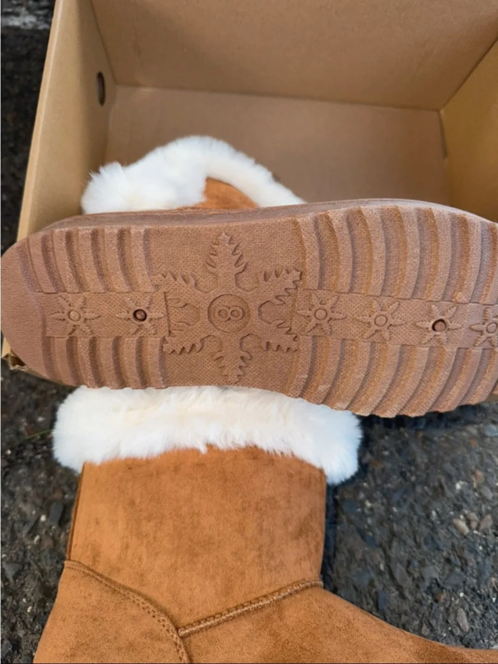 Cliff boots size 8